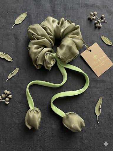 korean Tulip Scrunchie