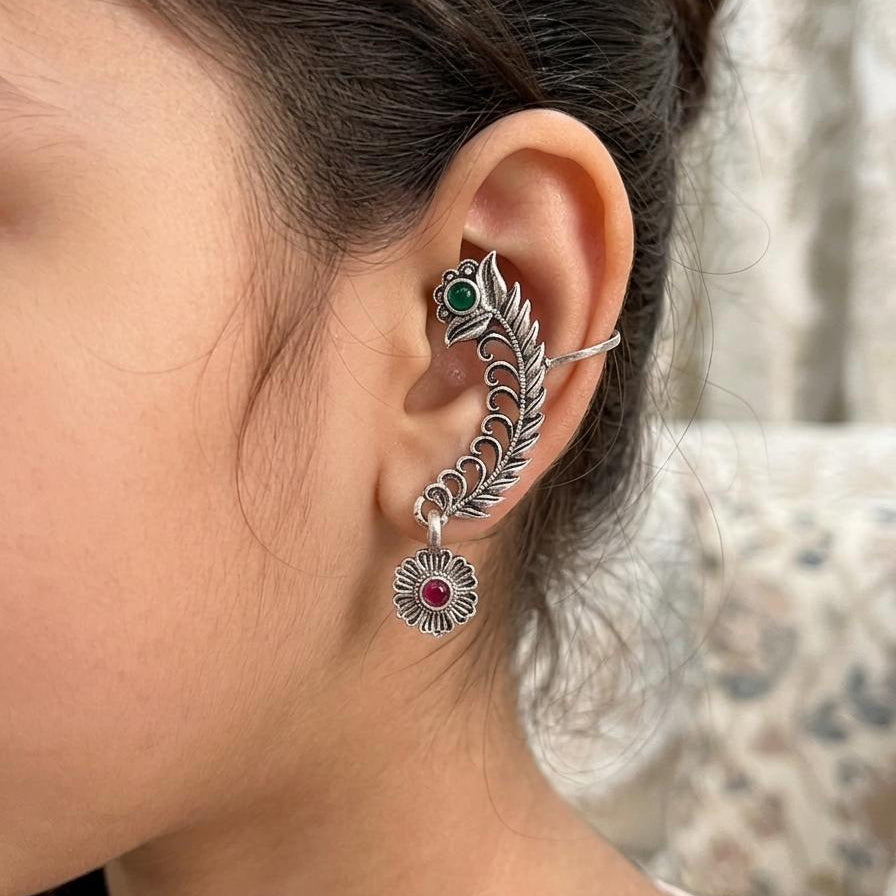 1 Pair oxidised Earcuffs ML3