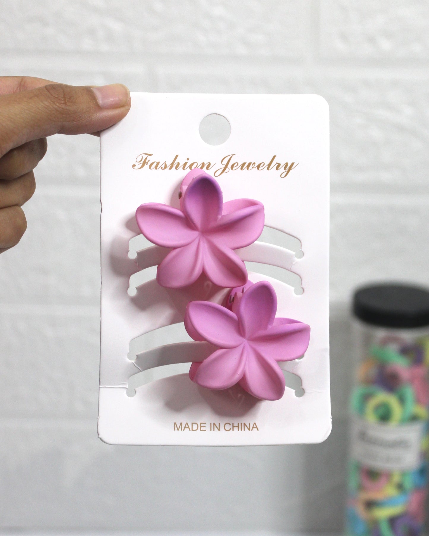 Small Floral Claw C20-Single Quantity