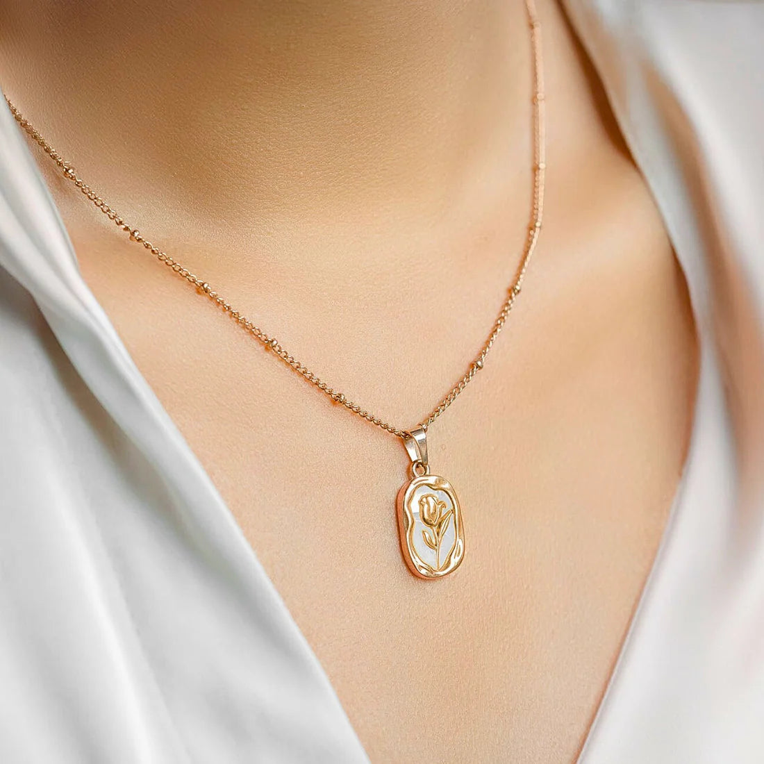 Anti-Tarnish Vintage Rose Necklace