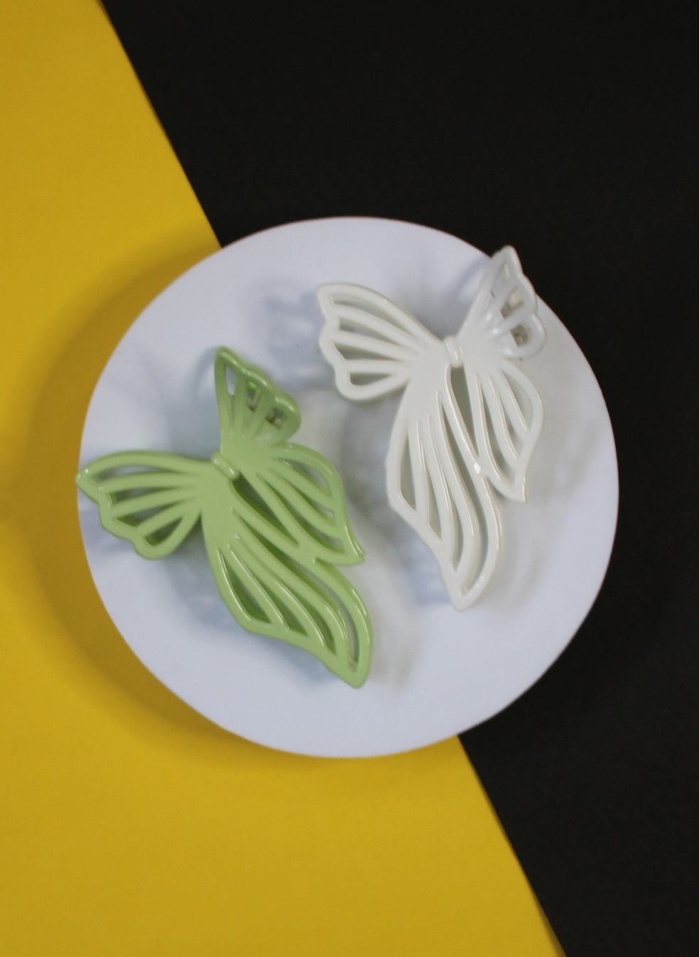 Jumbo Butterfly Clutcher