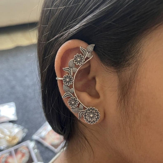 1 Pair oxidised Earcuffs CS2