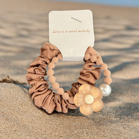 Scrunchie & hair tie set