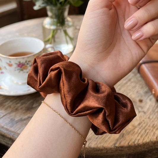Satin Scrunchie BL2