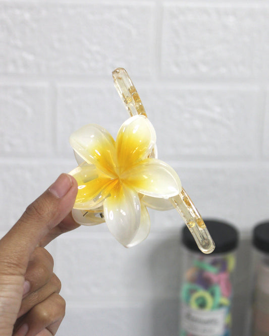 T-shaped Floral Claw C24