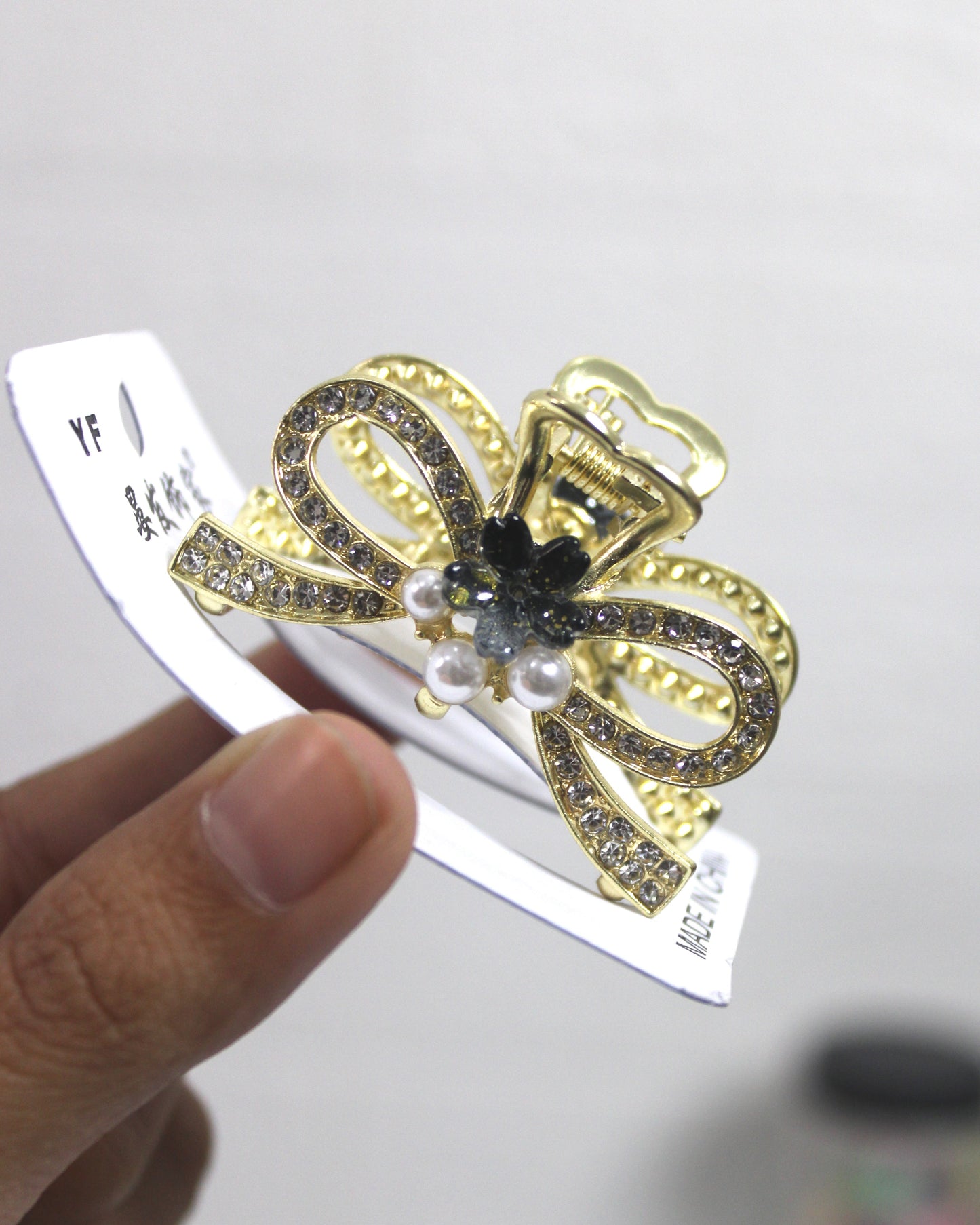Rhinestone Bow Small Claw