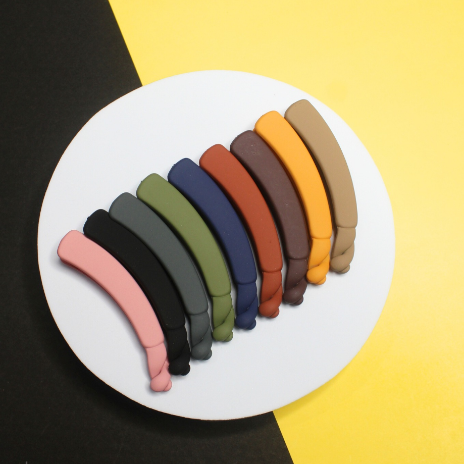 Matte Banana Clutcher