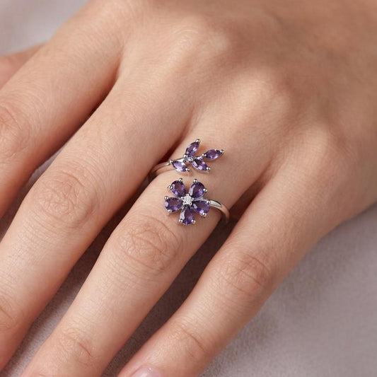 Adjustable Floral Embrace Ring Pr