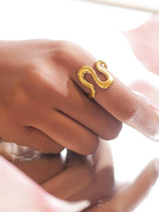 Anti tarnish Adjustable Wave Ring