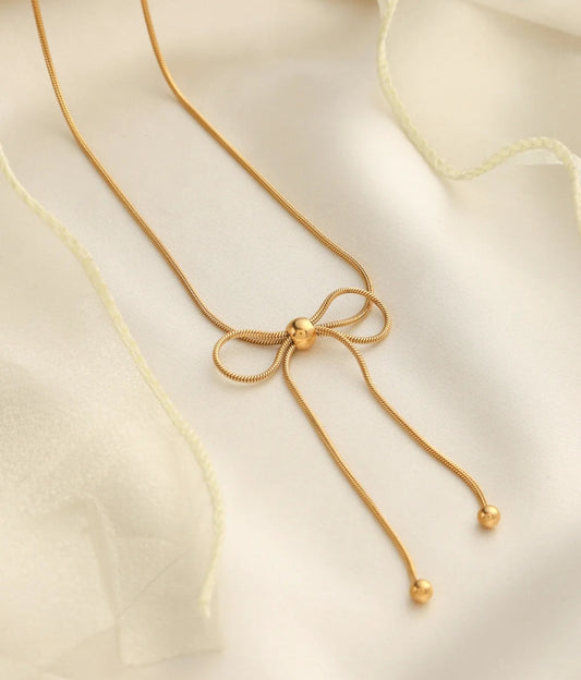 Large Bow necklace