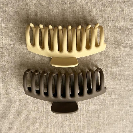 Big Size Matte Clutcher