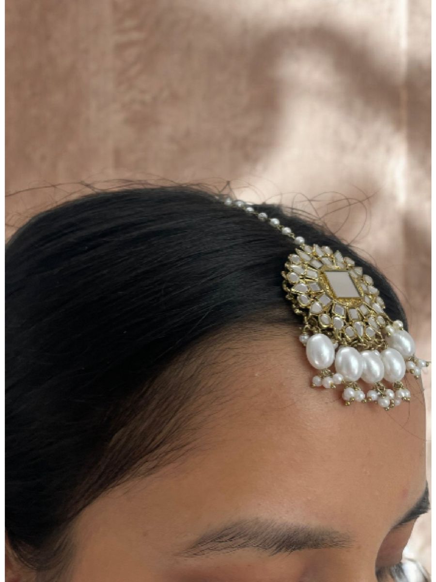 Big Bahubali earring with kaanchain & mangtika